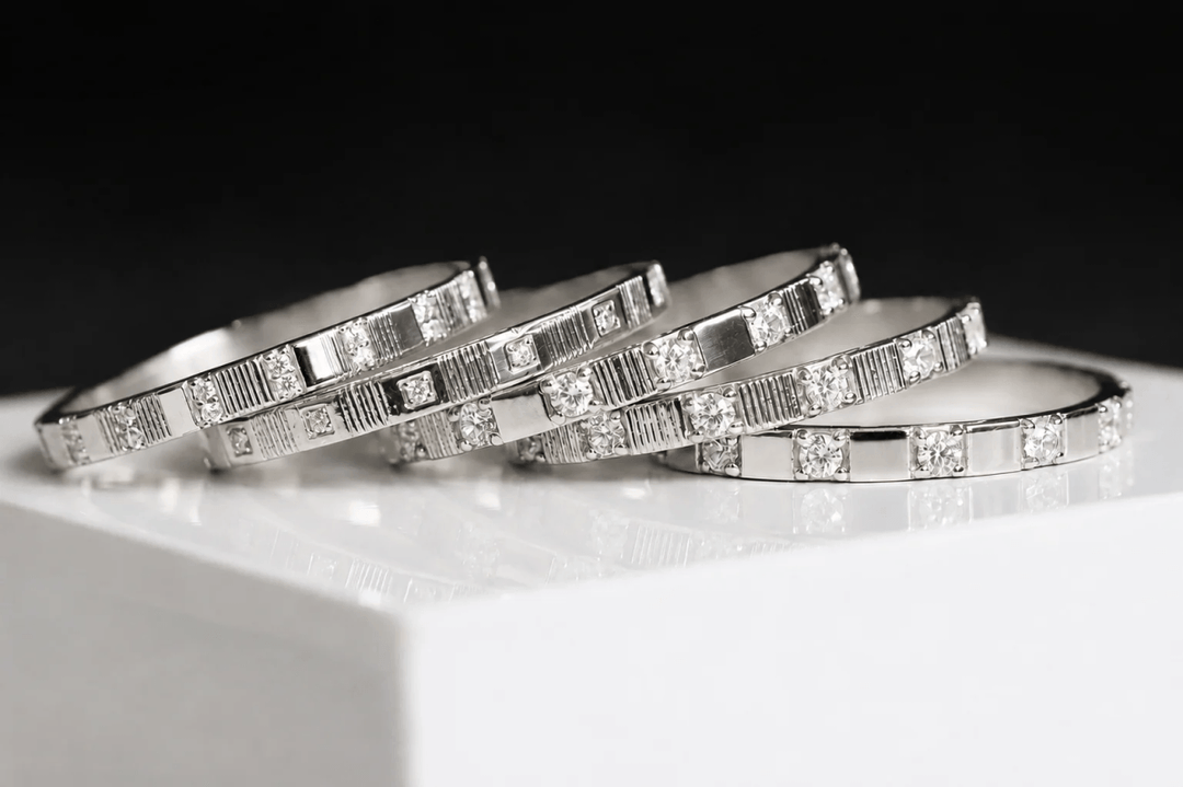 Medium argent serti Écorce – Carré d'argent