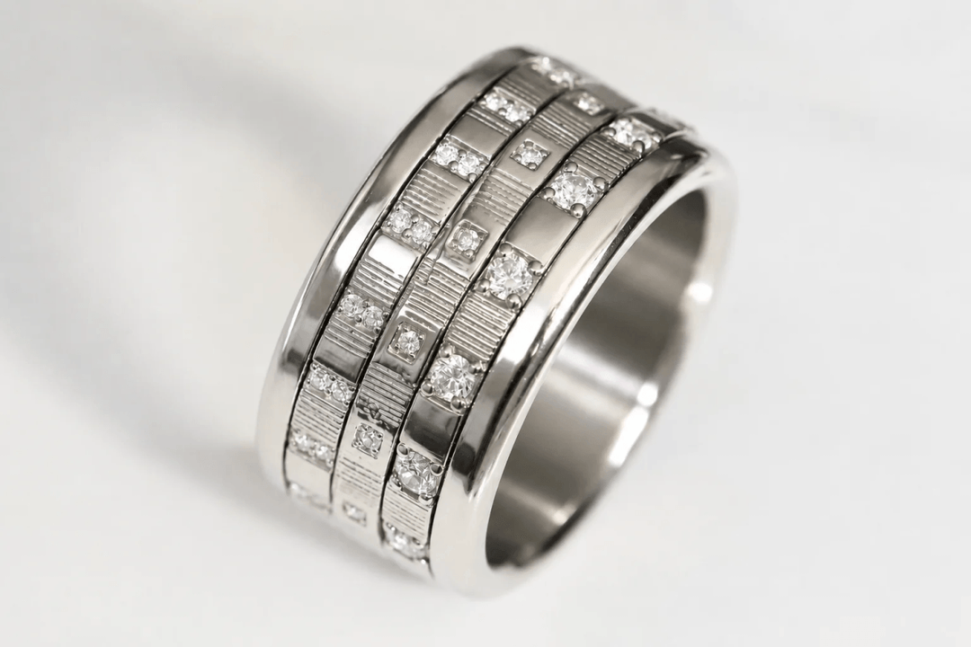Medium argent serti Origine – Carré d'argent