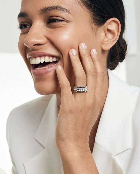 Interchangeable mood ring "Snowy hearts"  in 925 silver with zirconia and interchangeable color