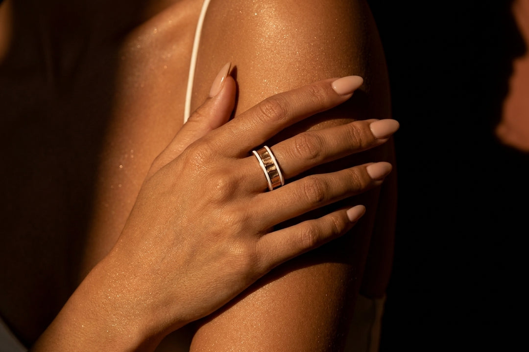 🤍 White Mirage 🤍 Base white gold — émail blanc, bords rose gold