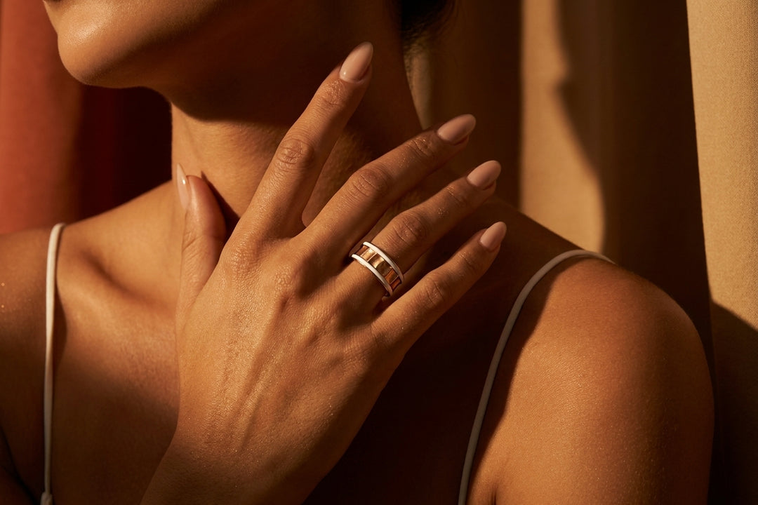 🤍 White Mirage 🤍 Base white gold — émail blanc, bords rose gold