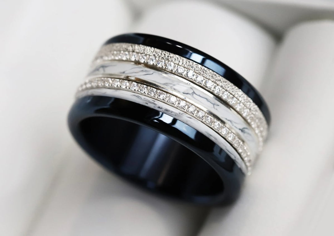 Marble 🤍 Inner ring (medium addon) in 925 silver with a marble enamel coating