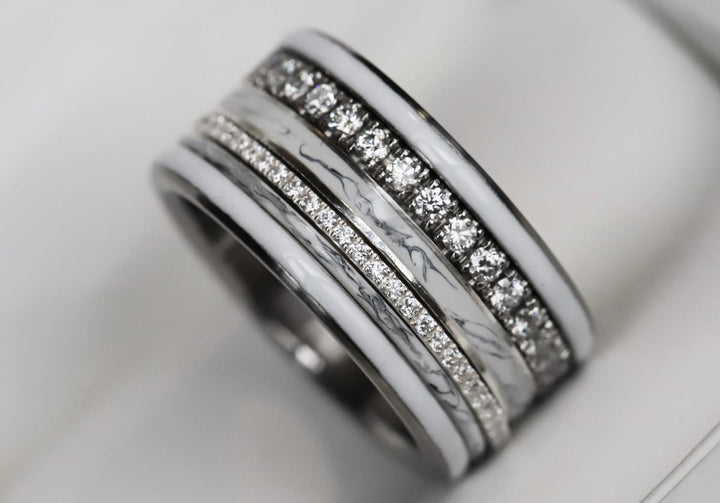 Marble 🤍 Inner ring (medium addon) in 925 silver with a marble enamel coating