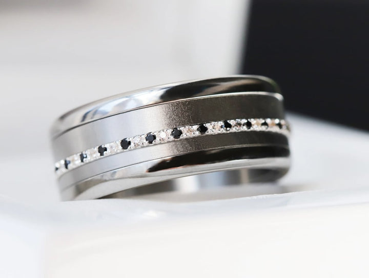 💍 Inner ring (mini addons) "Aura Black & White Signature" in 925 silver set with black and white zircons