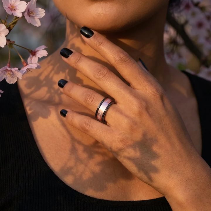 Voile Céleste 🖤  Base small (11mm) en acier avec un revêtement en émail noir - paillettes