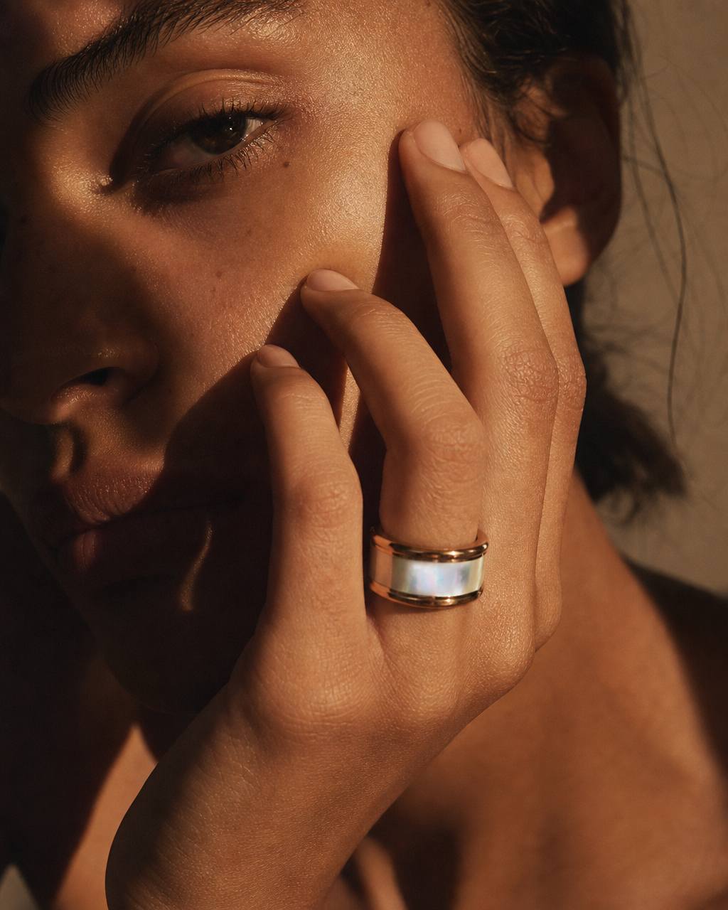 Alba – Nácar Inlay en argent nacré— formats à choix