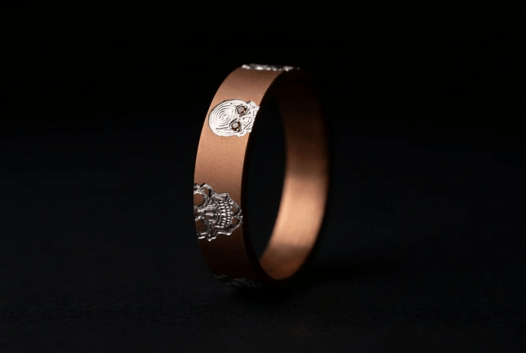 💀 Anneau (deux tiers) « Skully » en aluminium serti, couleur à choix