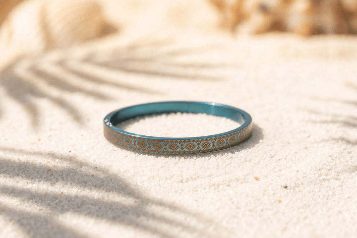 Titane turquoise Arabesques (medium) - été 2026