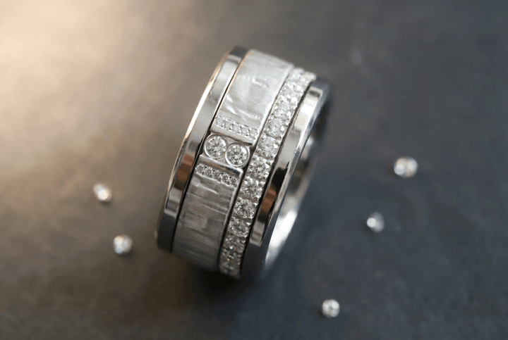 Anneau (deux tiers) "Trilogy" en argent froissé satiné pour bague mood interchangeable