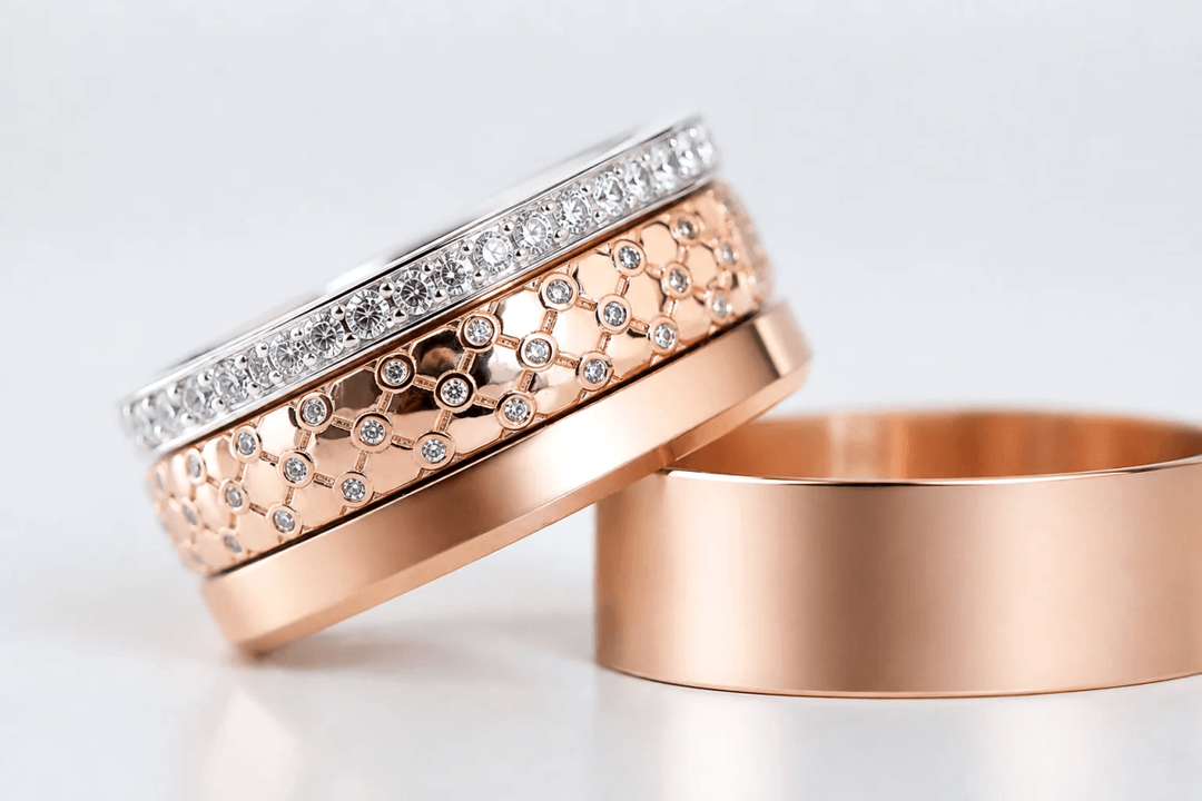 Anneau (deux tiers) « Velours Rose Gold » en argent poli, finition rose gold, serti de zircons
