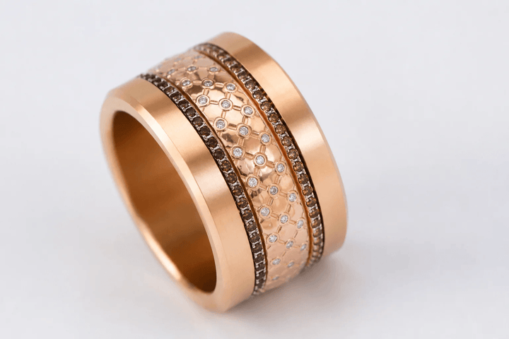 Anneau (deux tiers) « Velours Rose Gold » en argent poli, finition rose gold, serti de zircons