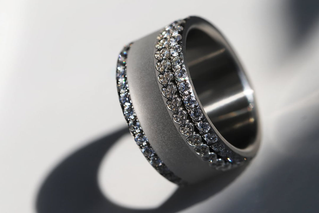 💍🤍  Anneau (addon medium) "Vertige" en argent 925 serti de zircons blancs