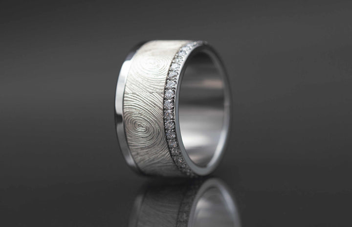 Base small entièrement sertie de diamants 1.6mm sur un côté