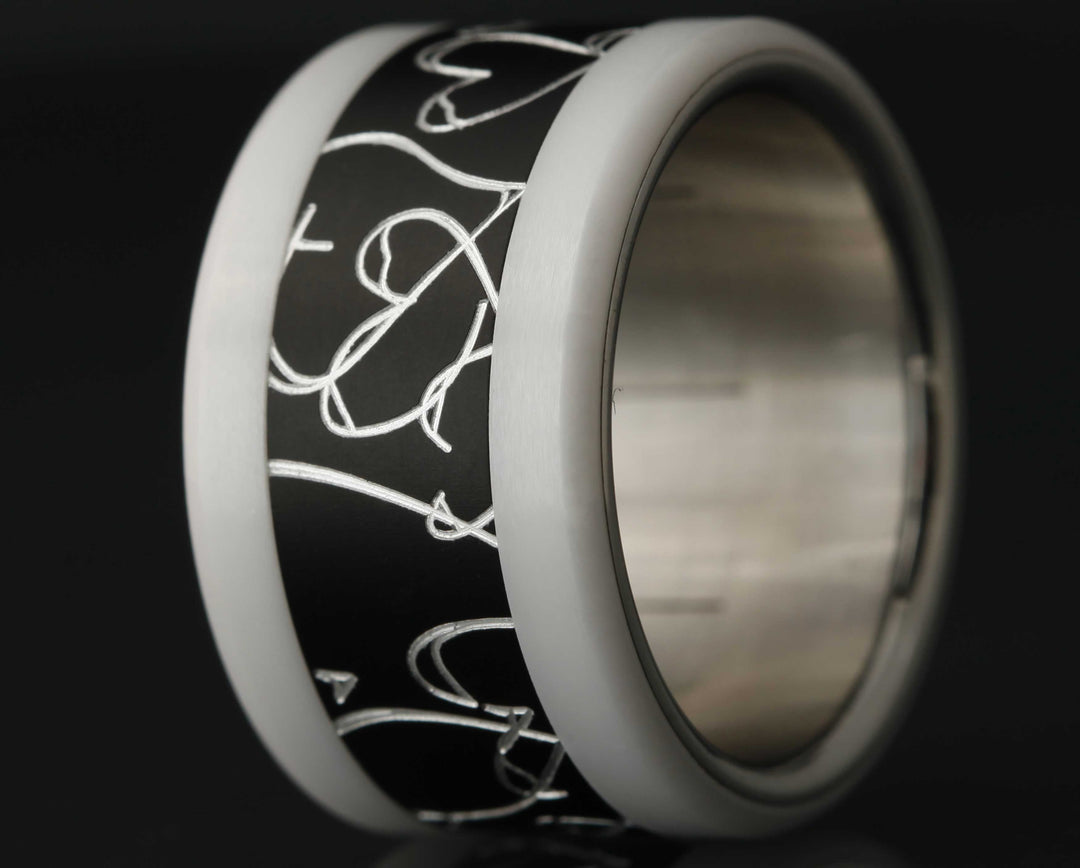 Addon Hearts in a mess black & white