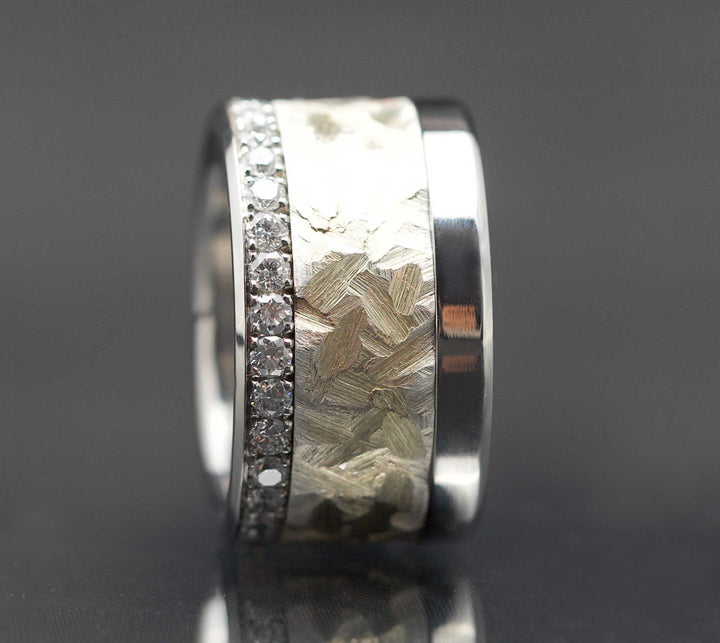 Base large entièrement sertie de diamants 2.1mm sur un côté